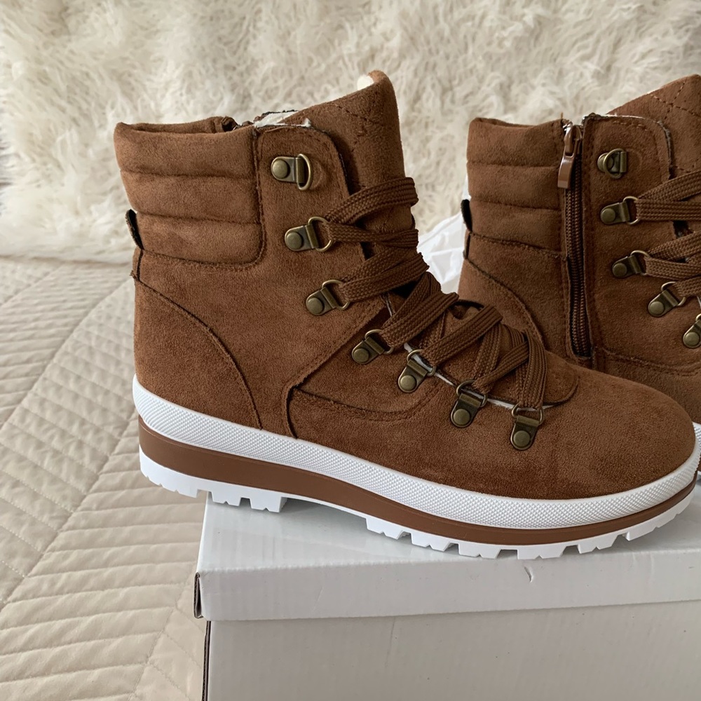 Brand New ladies boots